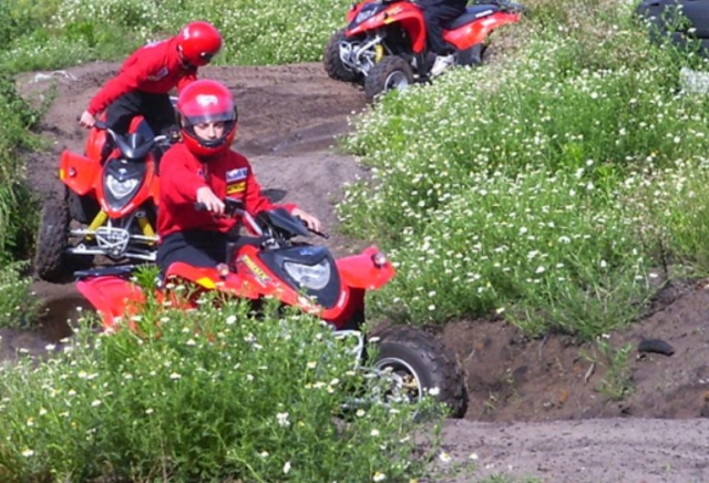  Cuatrimoto todo terreno